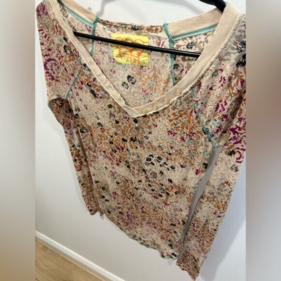 EUC- FREE PEOPLE LONG SLEEVE - Picture 5 of 5